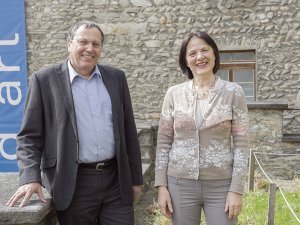 Sion le, 27 mars 2014 : Programme d’encouragement et de soutien aux arts visuels « ArtPro Valais » - Esther waeber-Kalbermatten et Jacques Cordonier. ©Sacha Bittel/Le Nouvelliste