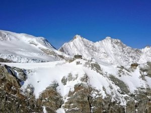 Saas-Fee, drone, valais, vidéo, Baptiste Mabillard, valais depuis les airs Shelduck Production/DR