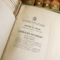 04.03.2007. SION Archives Cantonales. DOCUMENT ORIGINAL DE LA CONSTITUTION VALAISANNE DE 1907 mis à disposition par le Service des Archives Cantonales. (NOUVELLISTE/Christian HOFMANN).
