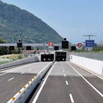 offene Tür A9